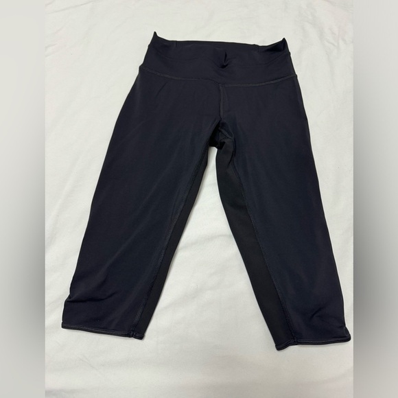 Lululemon Bandha Crop - Picture 5 of 10